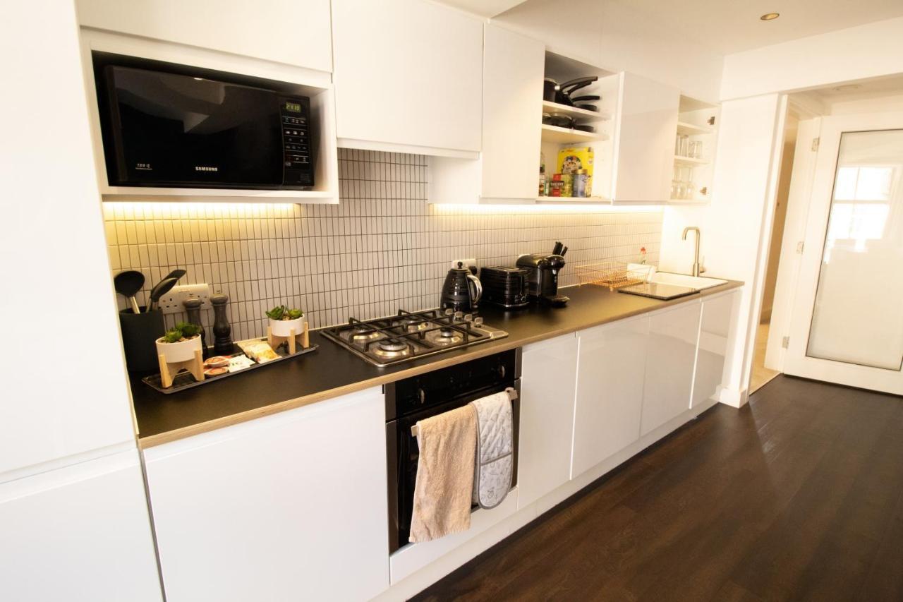 The New52 Oxford By 360Stays - Bespoke 2 Bed Luxury Apartment In The Heart Of Oxford City Centre With Parking 외부 사진