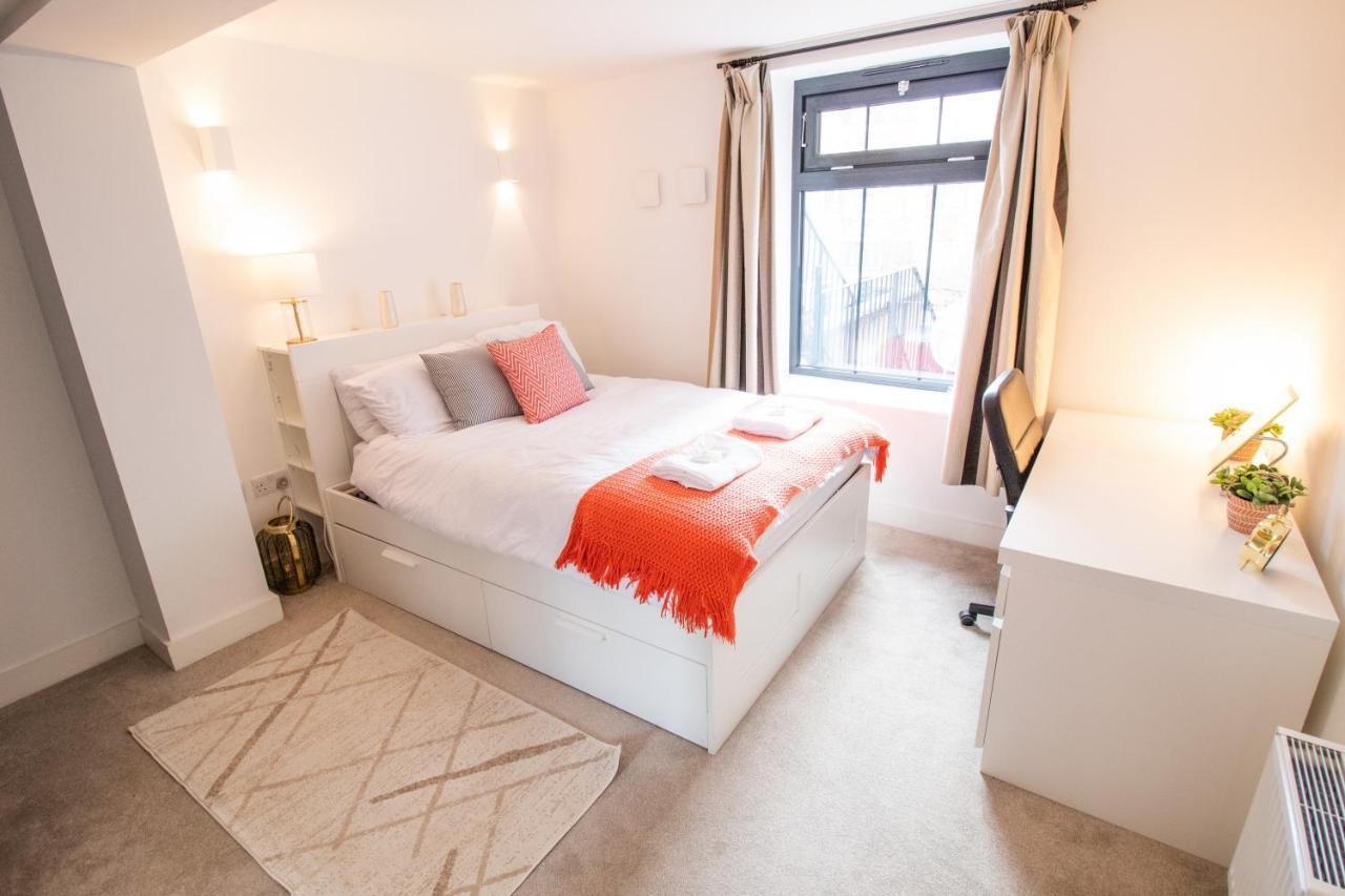 The New52 Oxford By 360Stays - Bespoke 2 Bed Luxury Apartment In The Heart Of Oxford City Centre With Parking 외부 사진