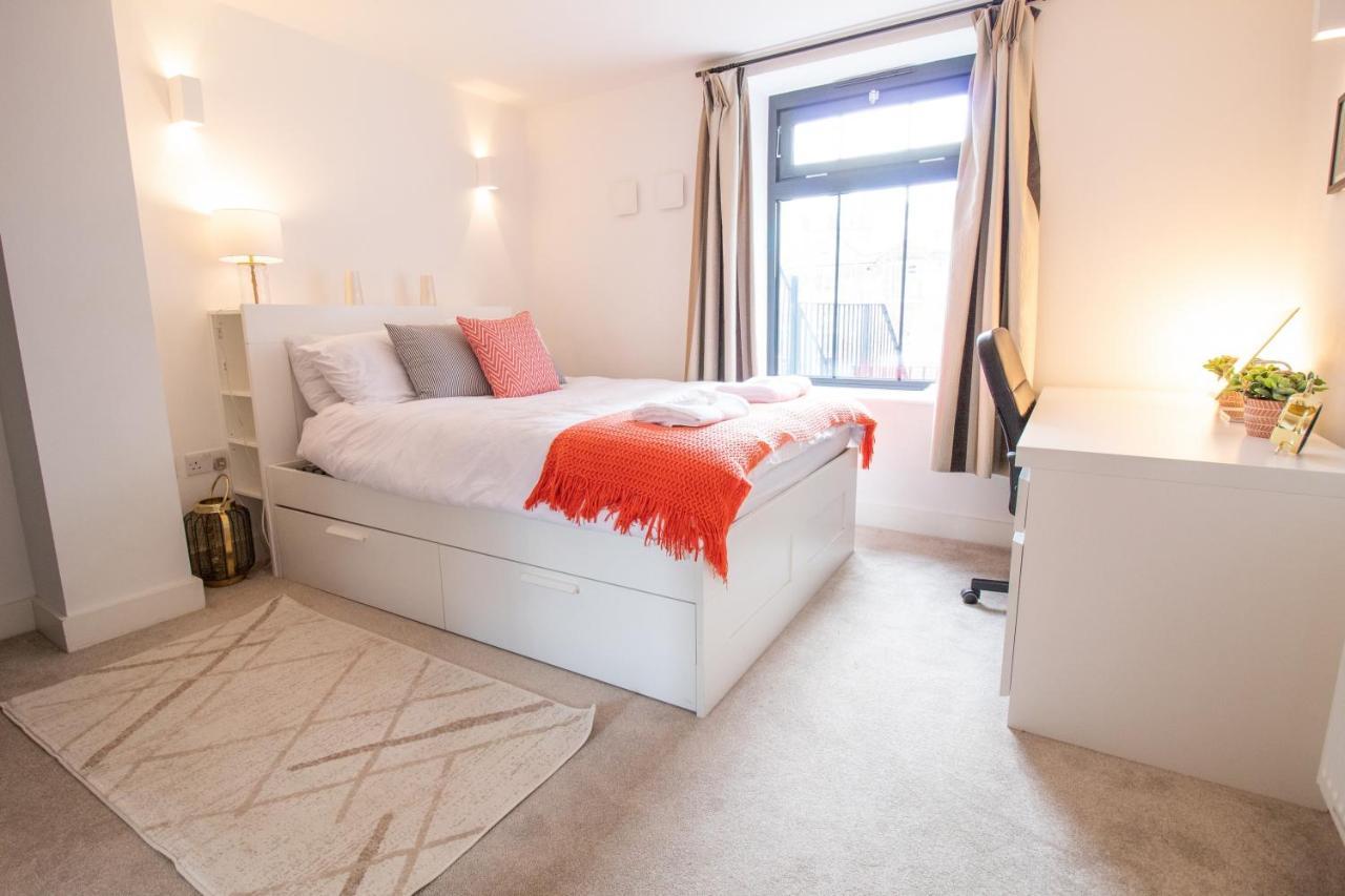 The New52 Oxford By 360Stays - Bespoke 2 Bed Luxury Apartment In The Heart Of Oxford City Centre With Parking 외부 사진